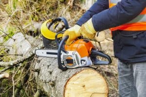 chainsaw safety tips and starting a chainsaw