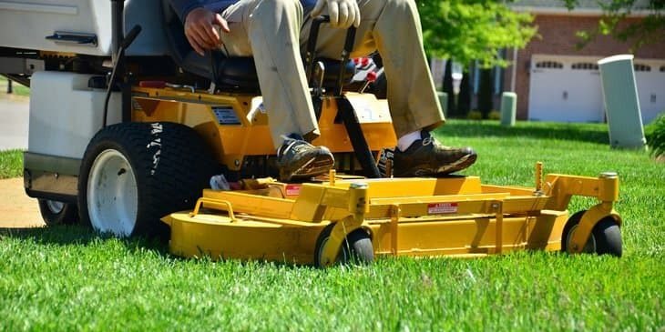 advantages of commercial zero turn mowers