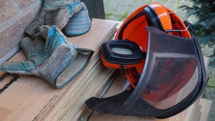 buying a chainsaw helmet