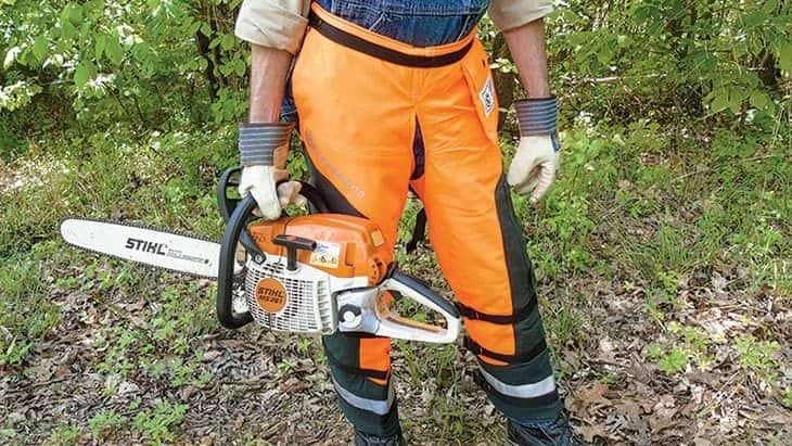 what are chainsaw chaps