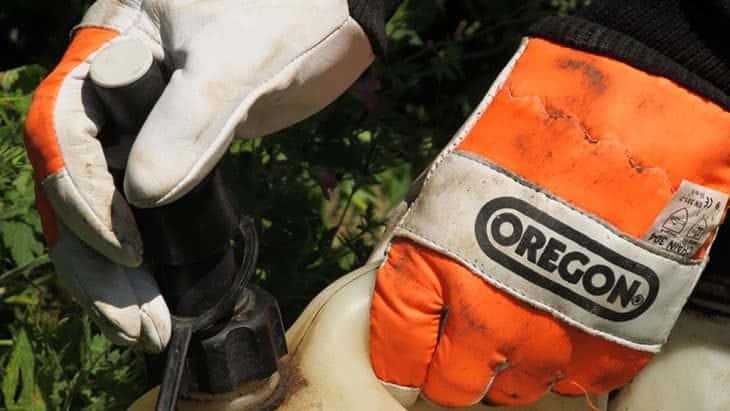 oregon chainsaw gloves