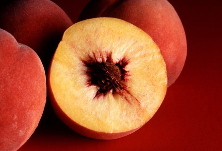 Freestone-Peach-Fruit